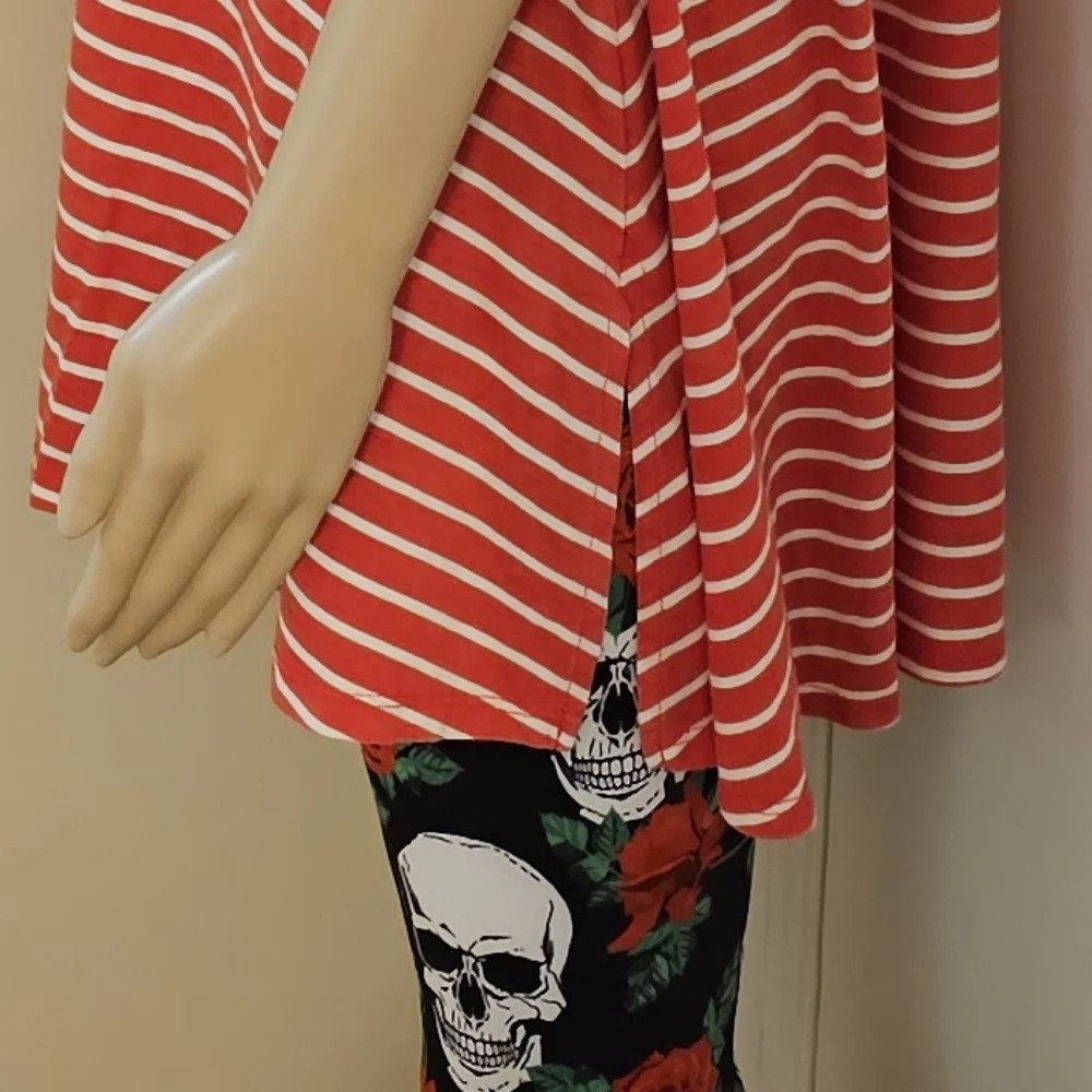 LuLaRoe S Red & White Striped Perfect T Tank Top - Picture 3 of 16